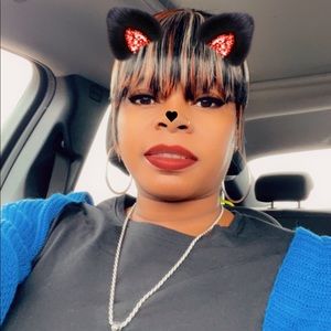 Meet your Posher, Romekia